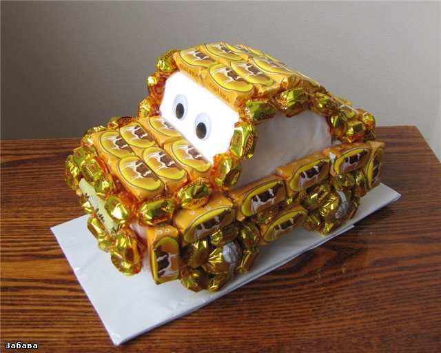 Машинка из конфет фото схемы из коробки