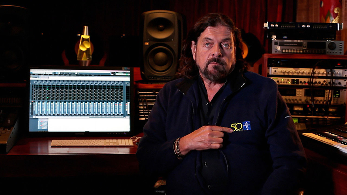 Screenshot_of_Alan_Parsons_in_an_ESO_50th_anniversary_congratulatory_video_compilation (700x393, 270Kb)