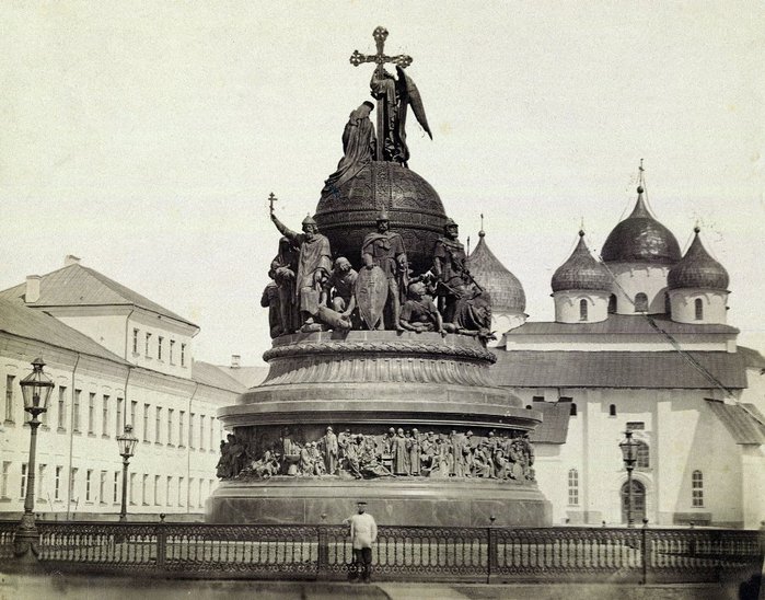 Novgorod_Monument_LOC_06268u (700x548, 97Kb)