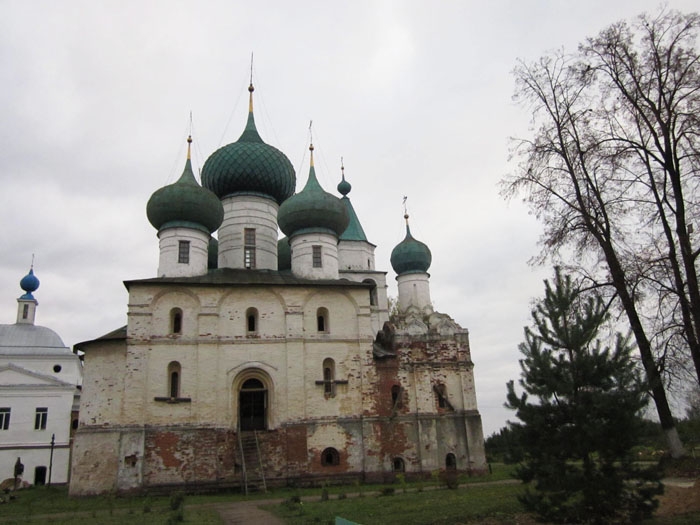 04a Авраамиев монастырь (700x525, 218Kb)