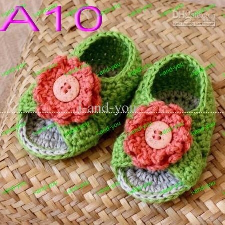 150pair-lot-baby-bootees-sandals-crochet (450x450, 146Kb)