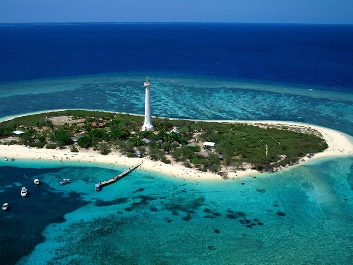 Amedee-Lighthouse-New-Caledonia (700x525, 72Kb)