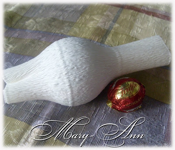 снеговик из конфет и гофрированной бумаги (2) (600x512, 219Kb)