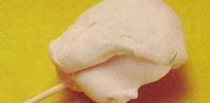 Сказочный эльф для детского торта. Лепка из мастики (6) (300x148, 24Kb)