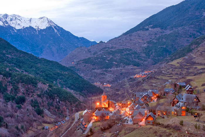 spanish_pyrenees_house_hqroom_ru_9 (700x466, 426Kb)