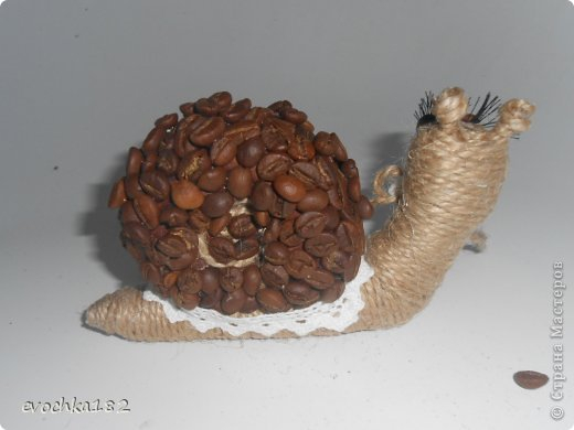 Улитка из шпагата и кофейных зерен (8) (520x390, 96Kb)