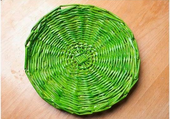 DIY-Paper-Woven-Sunflower-Tray-1234567899999999999 (545x383, 170Kb)