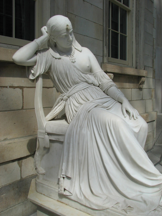 William Wetmore Story (American sculptor, 1819-1895) Cleopatra, 1858 (7) (525x700, 343Kb)