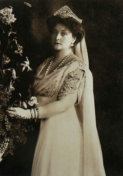 Императрица Александра Федоровна в выборе платья