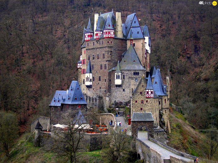 eltz-the-castle-woods-hills (700x525, 565Kb)