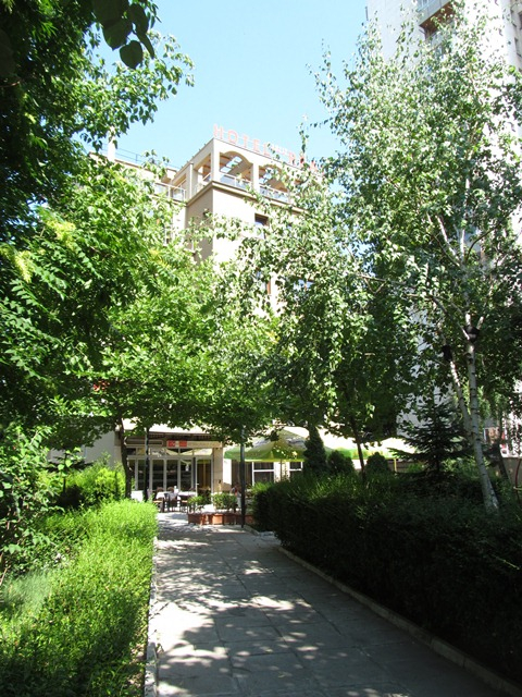 IMG_3692 a (480x640, 482Kb)