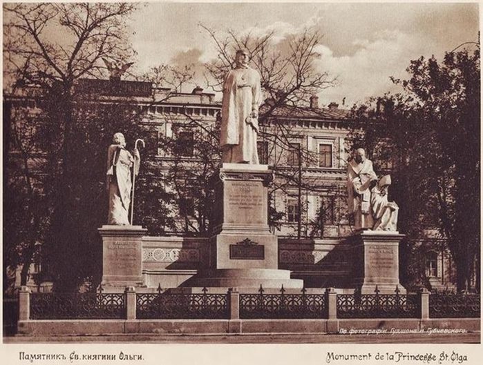 Фото: Памятні місця Києва на листівках 1911 року та сьогодні