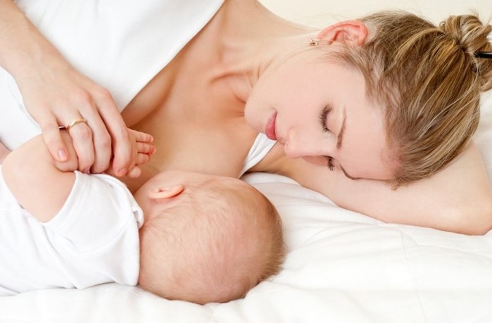 Кормление ребенка грудью: малоизвестные факты и заблуждения