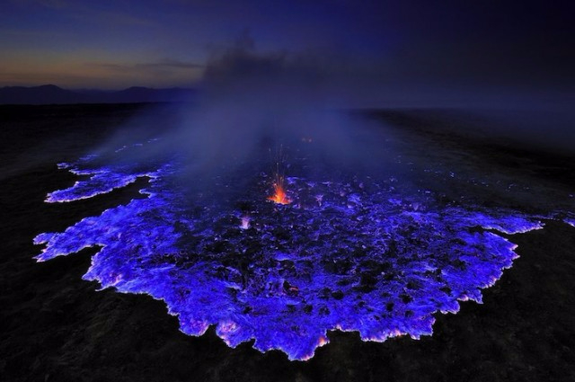 OlivierGrunewald-Indonezijskij-vulkan-Kawah-Ijen2-640x425 (640x425, 209Kb)