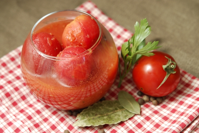 Вкусные помидоры в собственном соку