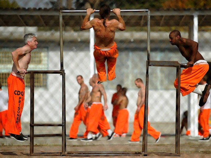 «Исправьте меня полностью». Заключенные американских тюрем делятся самыми жуткими вещами, которые им довелось увидеть