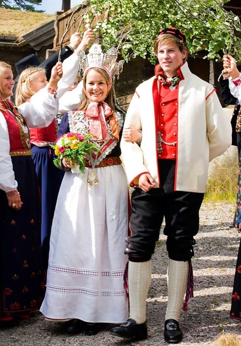 Как выглядят традиционные свадебные наряды по всему миру