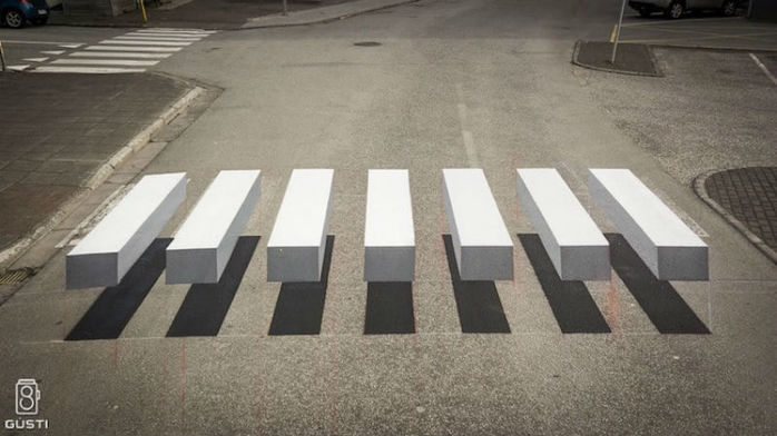 Оригинальная оптическая иллюзия, обеспечивающая пешеходам безопасность