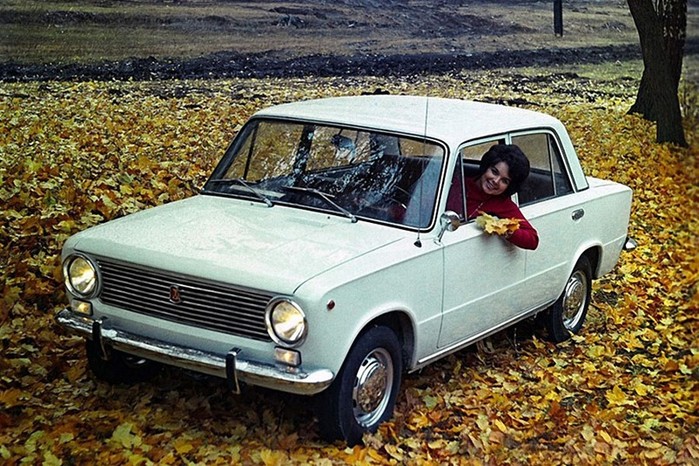 Реклама автомобилей в СССР   фотографии