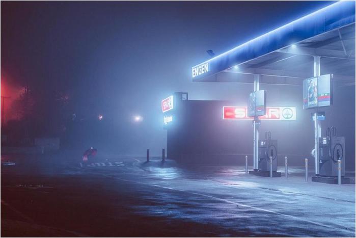 Ночные города в неоновом свете. Фотограф Эльза Бледа