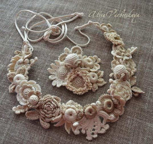 wreath-hair-brooch-bracelet-crocheted-flowers-irish-crochet-lace-wedding-buds-wedding-tiara-crown (537x506, 86Kb)
