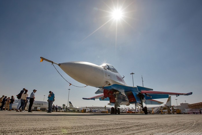 «Русские Витязи» на авиационно космической выставке Dubai Airshow