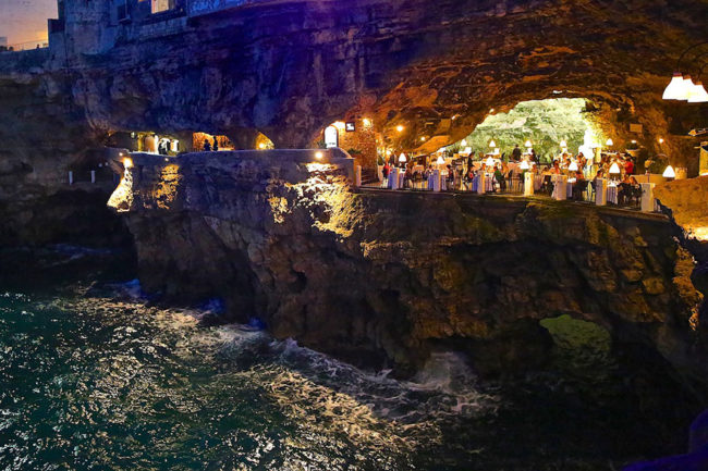 3364688_italiancaverestaurantgrottapalazzesepolignanomare18e1473782553813 (650x433, 90Kb)