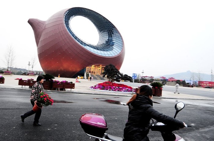 Самые странные здания Китая в виде предметов