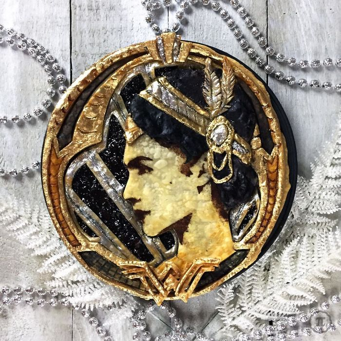 Artist-makes-incredible-pies-pop-culture-it-seems-a-crime-to-eat-a-work-of-art-of-this-5a6a2856340a4__700 (700x700, 462Kb)