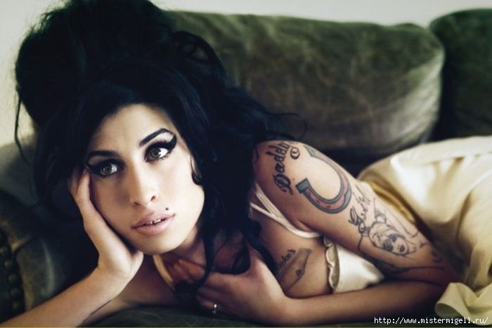 3085196_winehouse_webmixerdetailed_jpg (700x467, 122Kb)