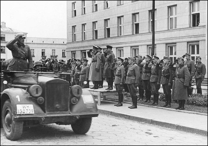Правда ли, что Гитлер и Сталин встречались во Львове осенью 1939 года