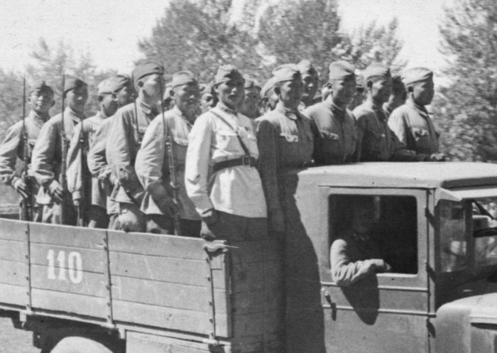 Тувинцы: почему во время войны немцы прозвали их «Чёрной смертью»