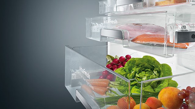 Как правильно разложить продукты в холодильнике