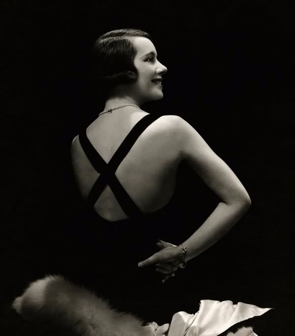 800  Lily PondJuly 1933  (600x684, 81Kb)