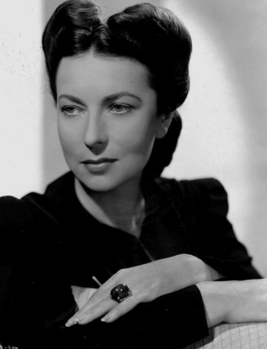 800 Agnes Moorehead   (535x700, 125Kb)