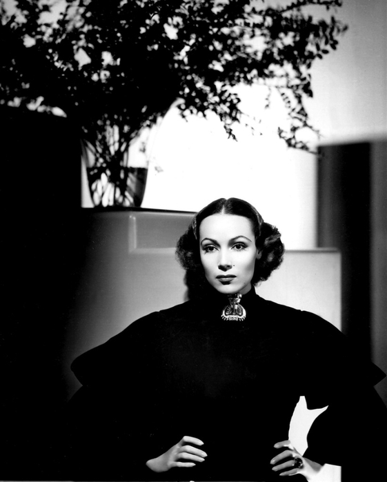 821 Dolores Del Rio   (561x700, 134Kb)