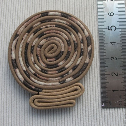 f8fcd73515e0ce4539f389165du8--ukrasheniya-brosh-iz-naturalnoj-kozhi-spiral-zavitok (420x420, 128Kb)