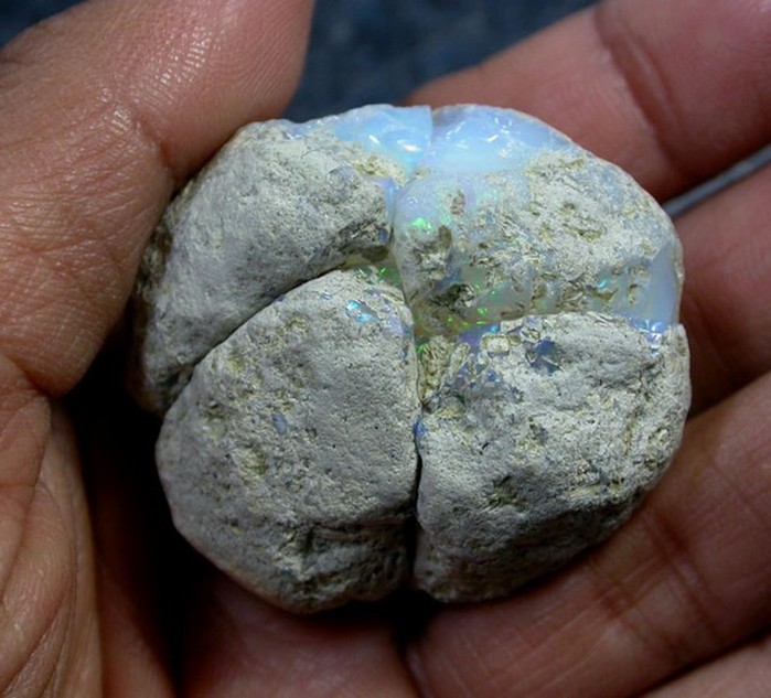 Некоторые редкие и необычные минералы: интересные факты