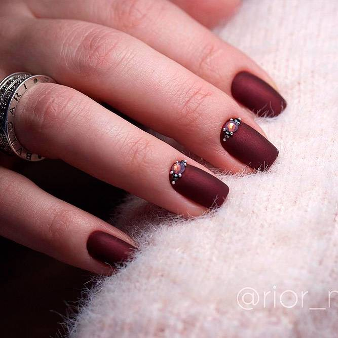 JamAdvice_com_ua_claret-manicure-with-rhinestones-19 (667x667, 210Kb)