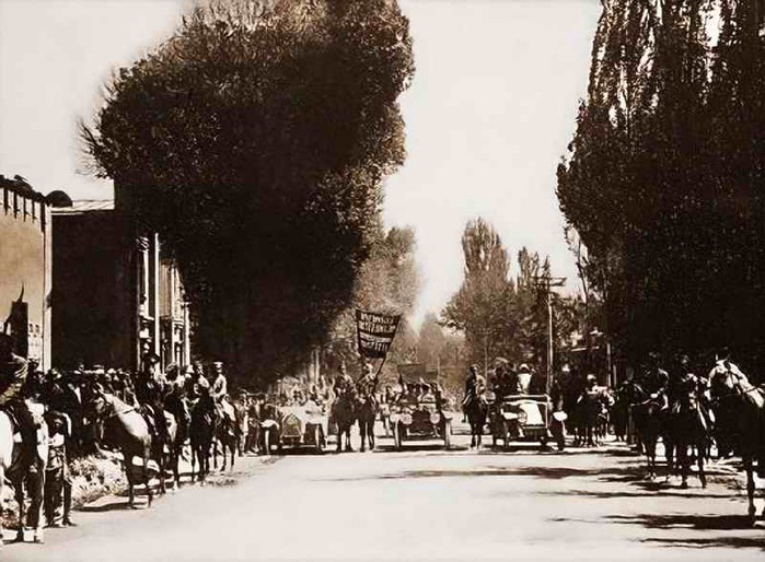 4474615_Sentyabrskie_sobitiya_v_Tashkente_v_1917_gody (700x514, 116Kb)