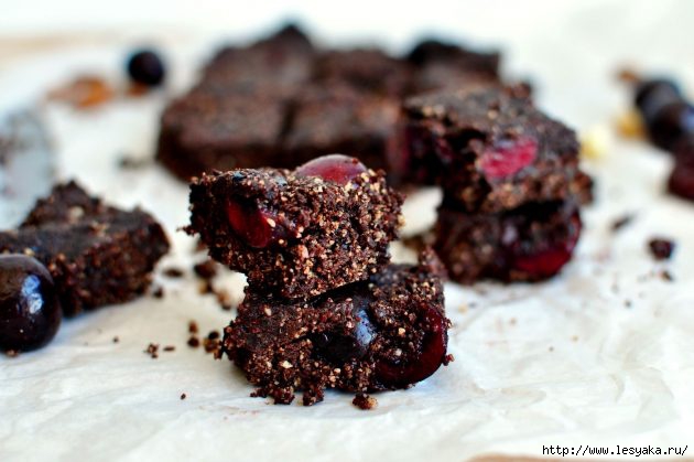 3925073_chocolateandcherryrawbrownies1_1467202231630x419 (630x419, 122Kb)