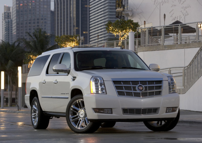 8-Cadillac-Escalade (700x498, 318Kb)