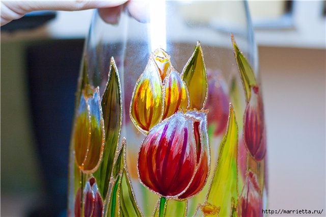 Роспись стеклянной вазы витражными красками (12) (640x426, 146Kb)