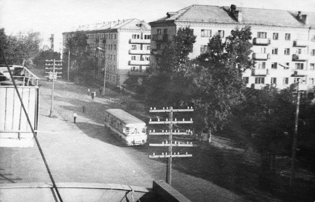5866543_Vid_s_balkona_yl_Lenina10__iz_arhiva_Uriya_Harchenko (640x412, 54Kb)
