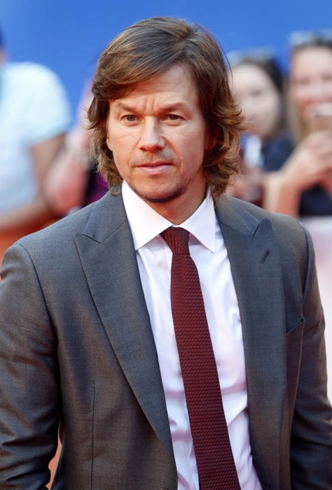 mark-wahlberg-tiff-16sept16-01 (474x700, 210Kb)