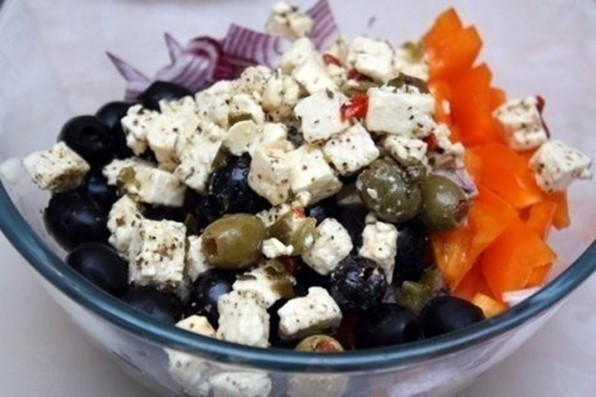 Греческий салат: как его правильно приготовить