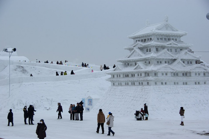 Япония снежный фестиваль