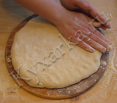 Кабускаджын - осетинский пирог с капустой и сыром (5) (400x352, 169Kb)