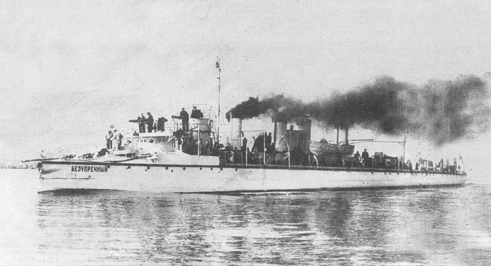 Какие русские корабли повторили подвиг крейсера «Варяг»