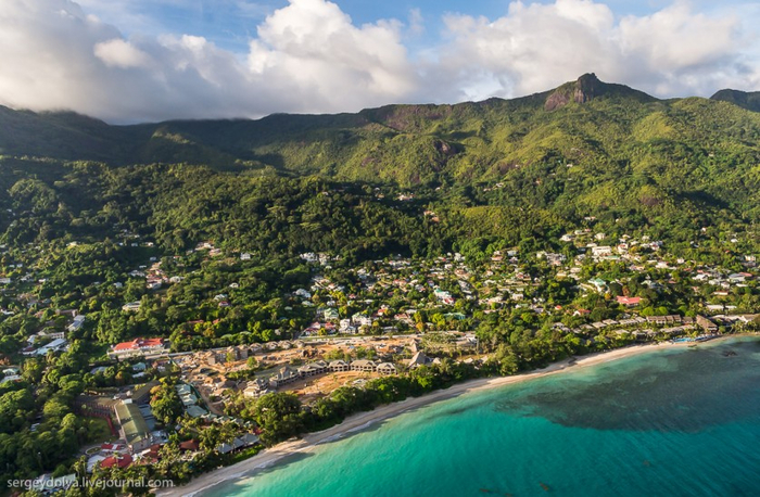 Seychelles-Islands-from-a-height-22 (700x458, 424Kb)